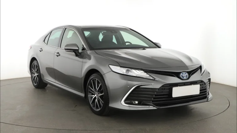 Toyota Camry, 2023