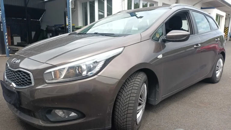 Kia Ceed, 2013