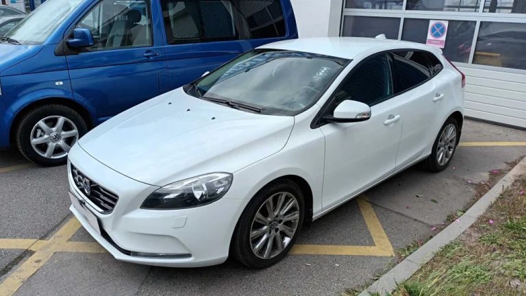 Volvo V40, 2013