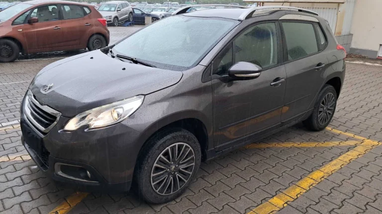 Peugeot 2008, 2015