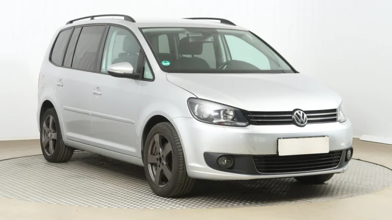 Volkswagen Touran, 2013