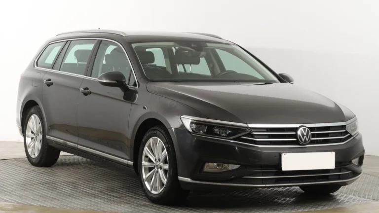 Volkswagen Passat, 2022