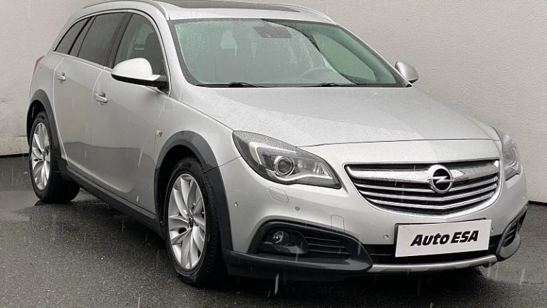 Opel Insignia 2.0 CDTi Country Tourer