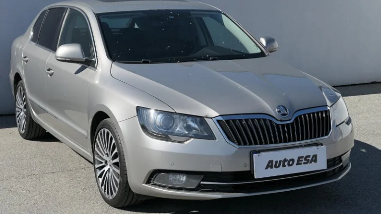 Škoda Superb II 3.6 FSi Elegance