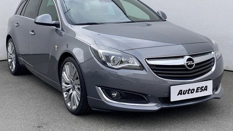Opel Insignia 2.0 CDTi OPC line