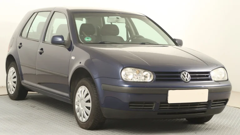 Volkswagen Golf, 2003