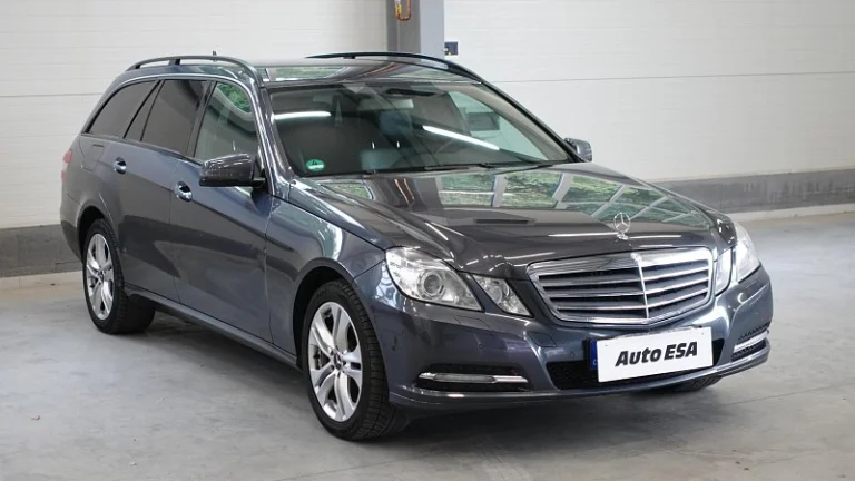 Mercedes-Benz Třída E 2.2 CDi 