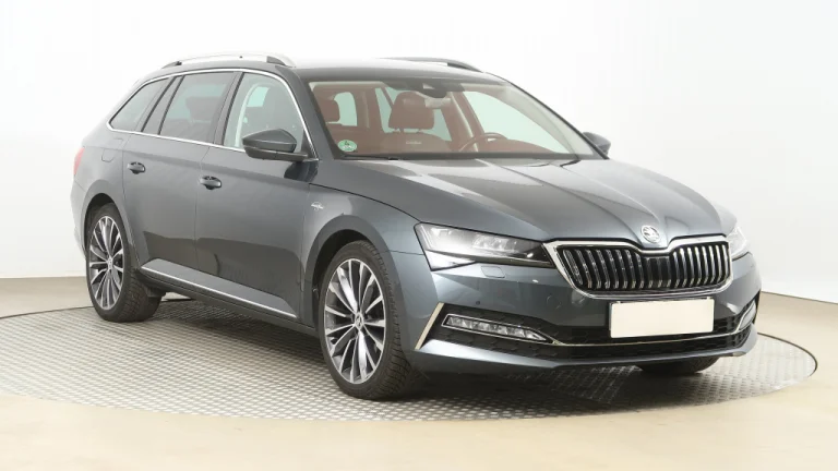 Škoda Superb, 2021