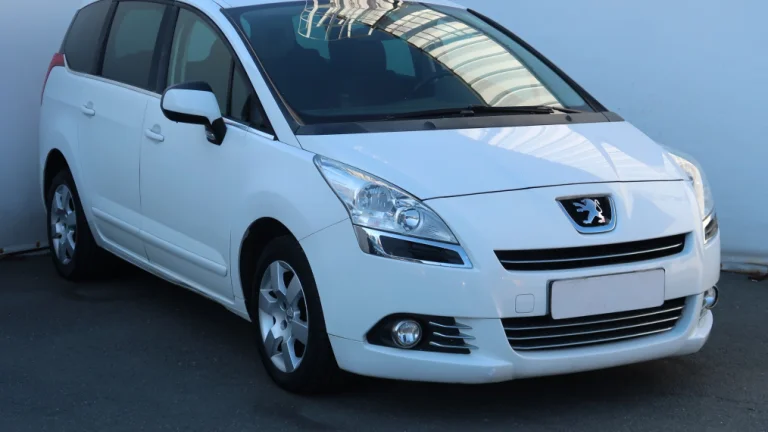 Peugeot 5008, 2013