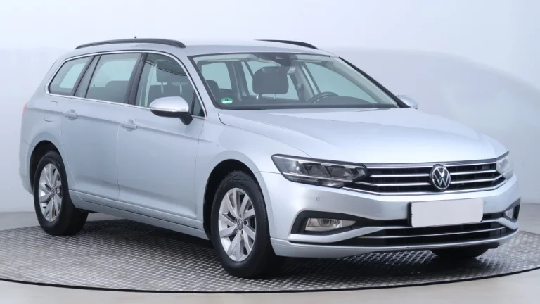 Volkswagen Passat, 2021