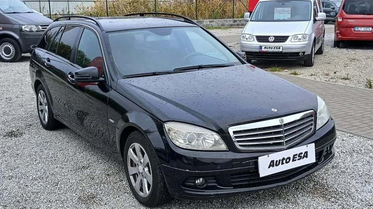 Mercedes-Benz Třída C 2.2CDi 