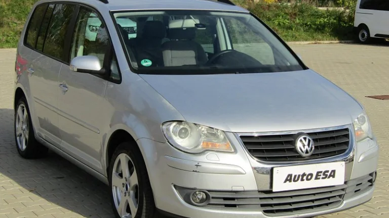 Volkswagen Touran 2.0i 