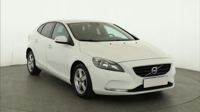 Volvo V40, 2014