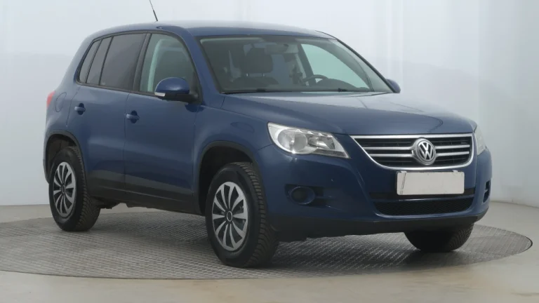 Volkswagen Tiguan, 2011