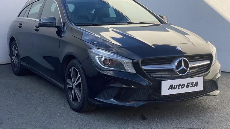 Mercedes-Benz CLA 1.6 i 
