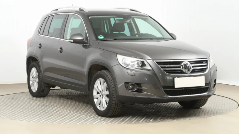 Volkswagen Tiguan, 2011