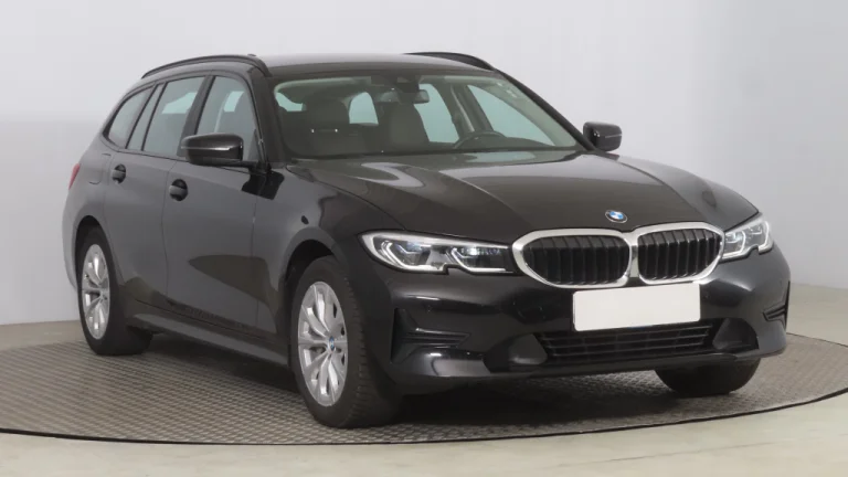 BMW 330 e xDrive, 2021