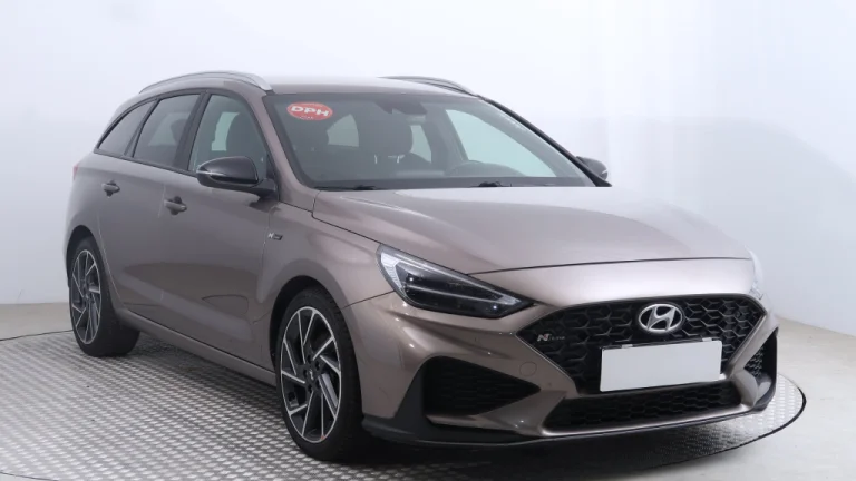 Hyundai i30, 2022