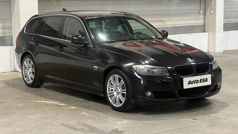 BMW Řada 3 3.0i 