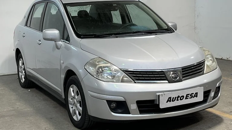 Nissan Tiida 1.6i 