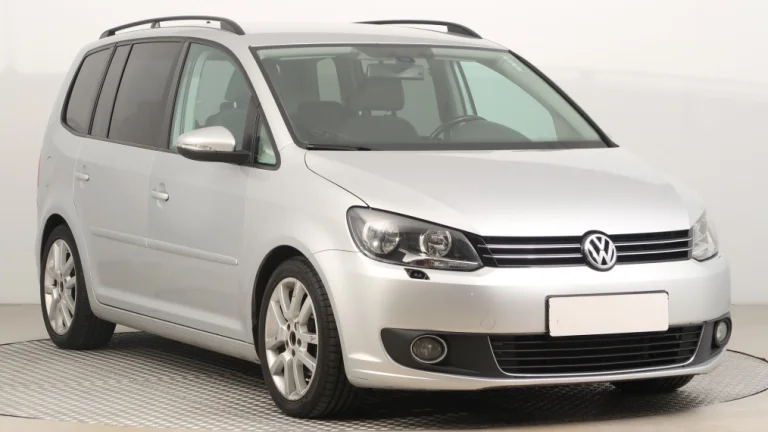 Volkswagen Touran, 2011