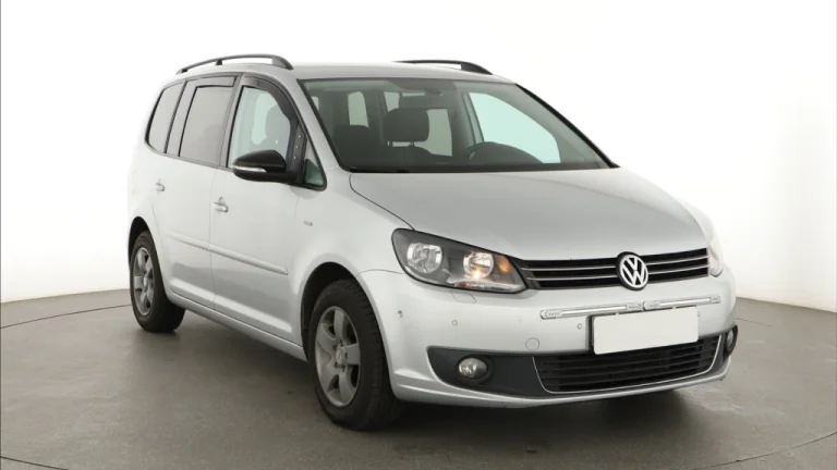 Volkswagen Touran, 2012