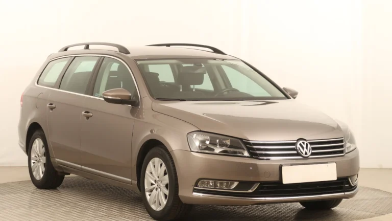 Volkswagen Passat, 2011