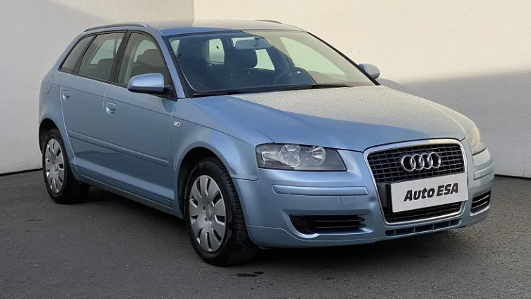 Audi A3 1.6i Attraction
