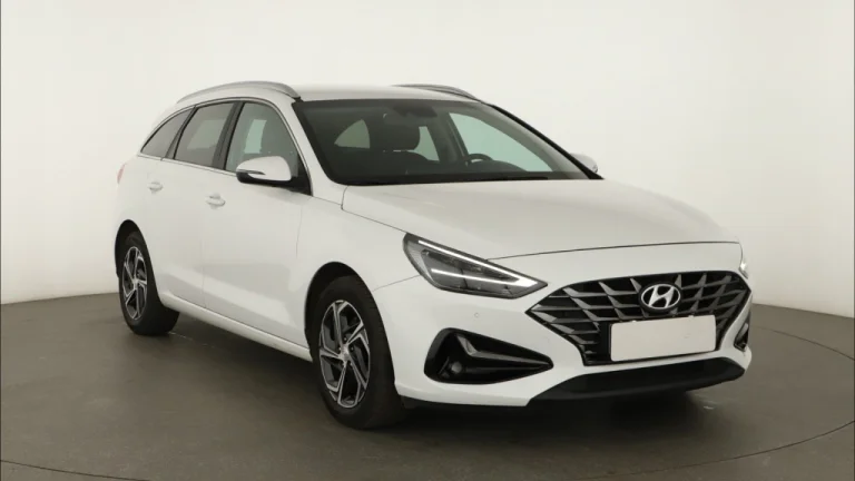 Hyundai i30, 2022