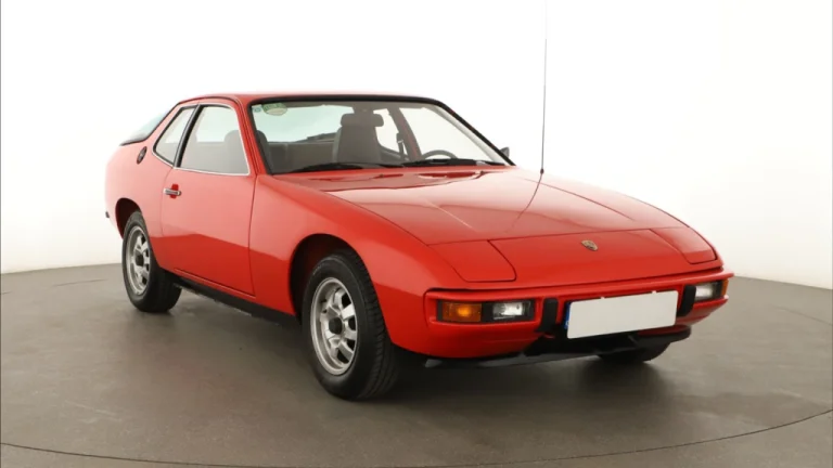 Porsche 924, 1977