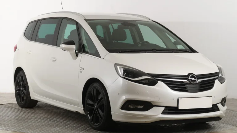 Opel Zafira, 2017