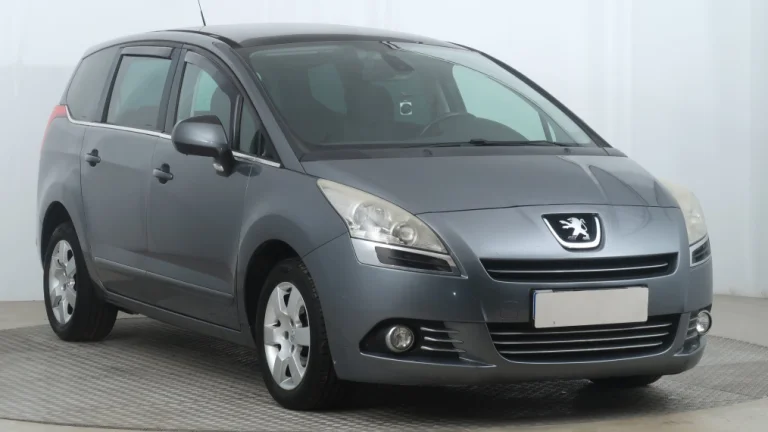 Peugeot 5008, 2011