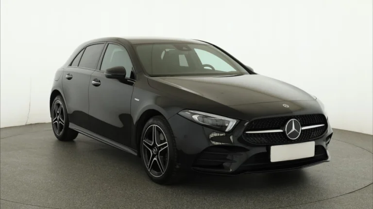 Mercedes-Benz A 250e, 2022