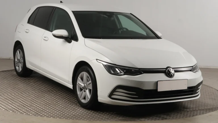 Volkswagen Golf, 2020