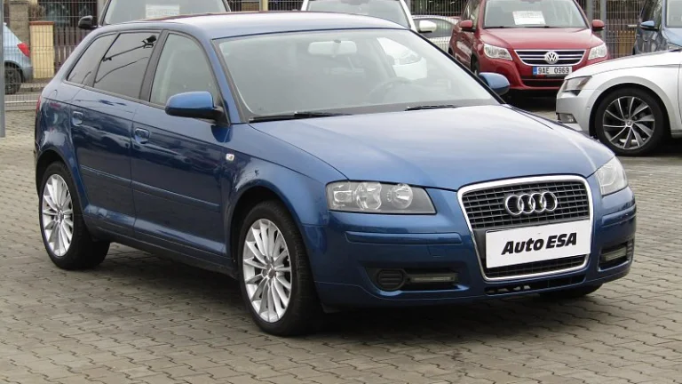 Audi A3 1.6i Attraction