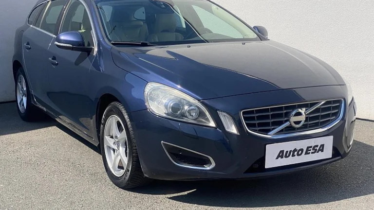 Volvo V60 2.0 D3 Summum