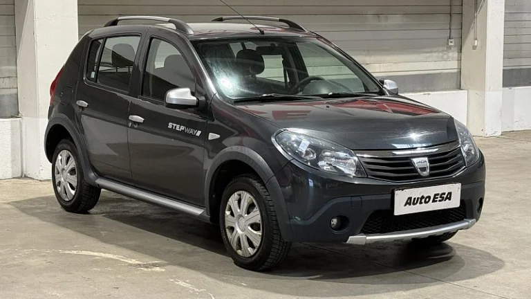 Dacia Sandero 1.6 i 
