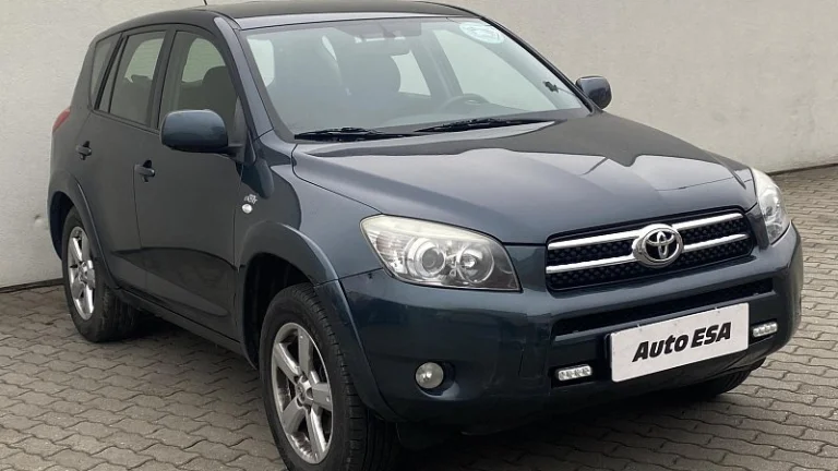 Toyota RAV4 2.2 D 