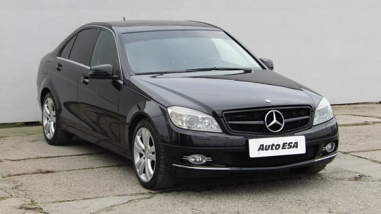 Mercedes-Benz Třída C 350 CGI 