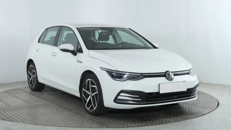 Volkswagen Golf, 2021
