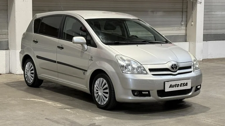 Toyota Corolla Verso 2.2 D-CAT 