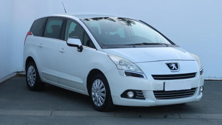 Peugeot 5008, 2012