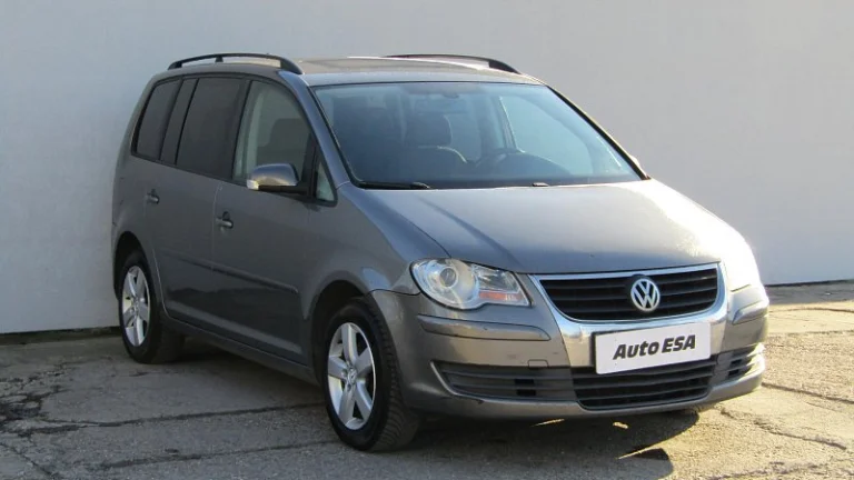 Volkswagen Touran 2.0 TDi 