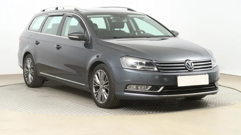 Volkswagen Passat, 2011