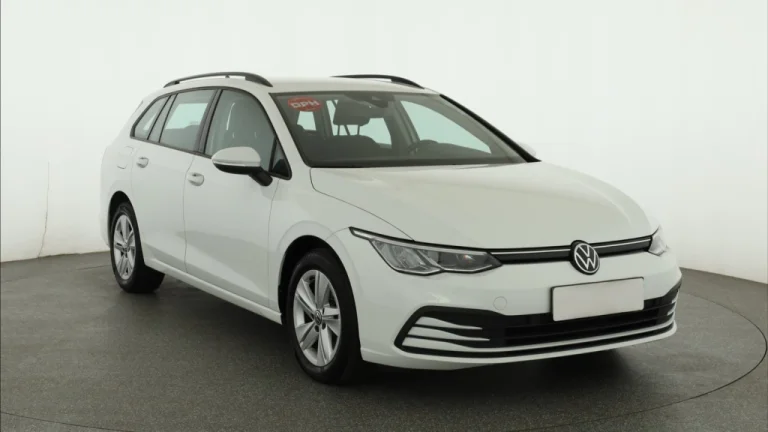 Volkswagen Golf, 2021