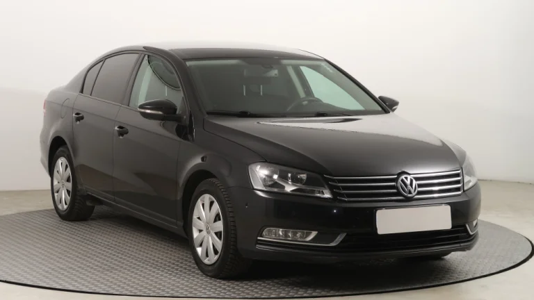 Volkswagen Passat, 2011