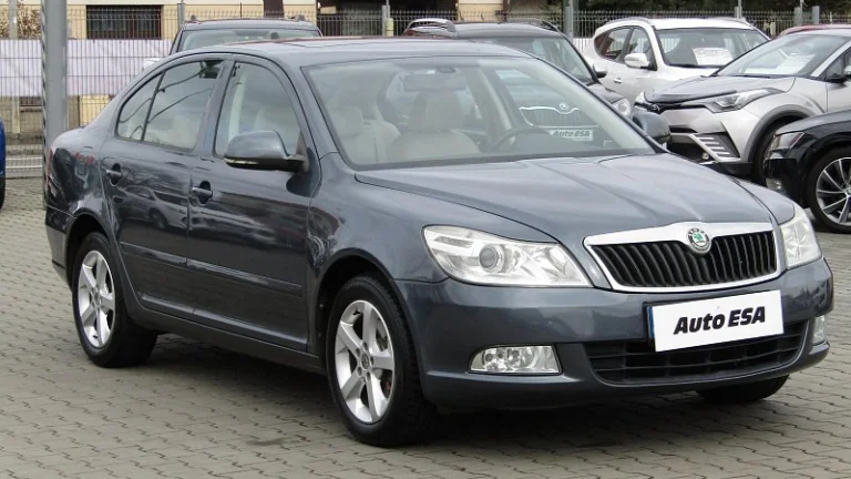 Škoda Octavia II 2.0 TDi Elegance
