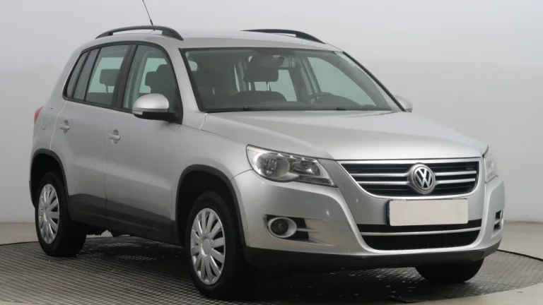 Volkswagen Tiguan, 2011
