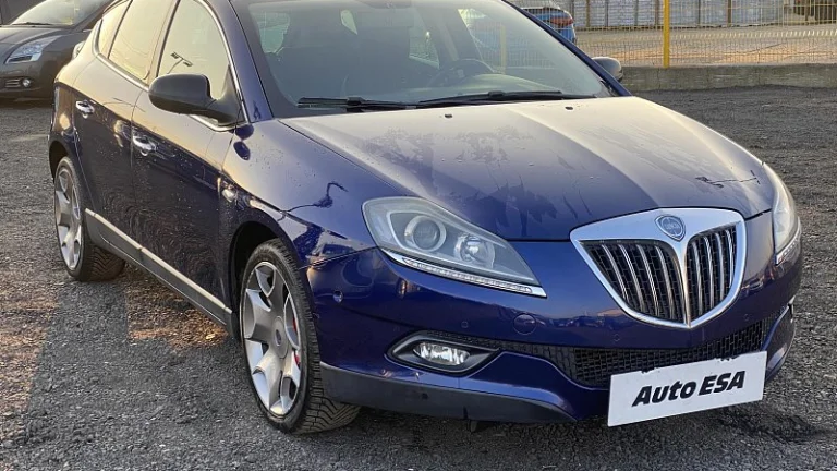 Lancia Delta 1.8T 