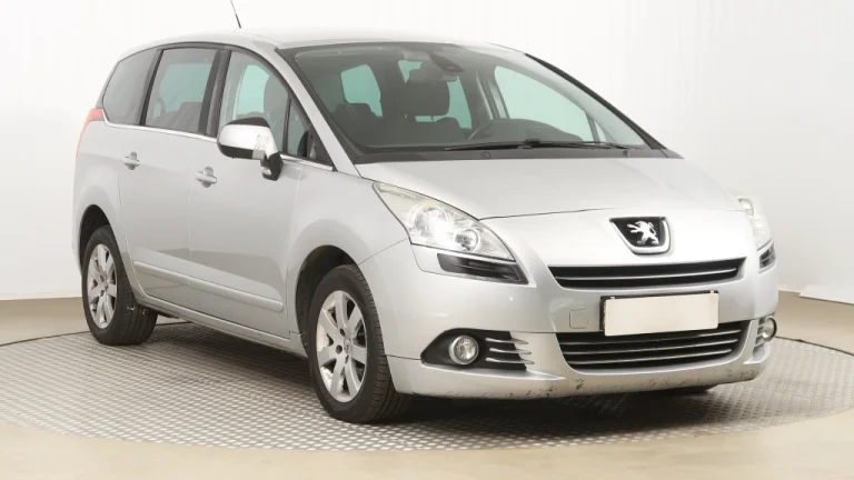 Peugeot 5008, 2012